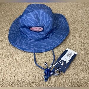 NWT Vineyard Vines Men’s Linear Palms Bucket Hat in Blue Size S/M